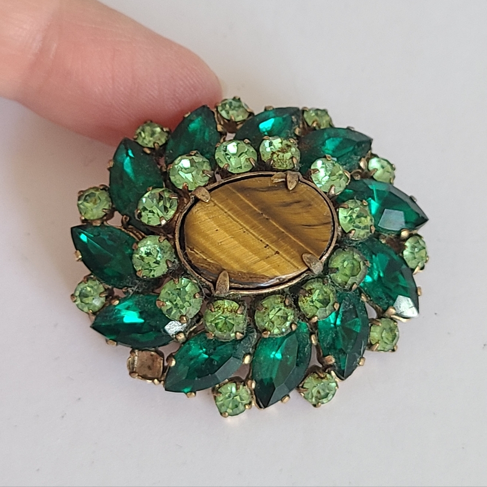 Vintage Green Czech Glass Boho Rhinestone Tiger's Eye Round Spiral Brooch Pin